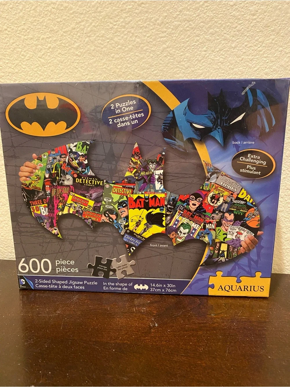 2-Sided Batman Bat Shaped Puzzle 600 pc BRAND NEW Aquarius